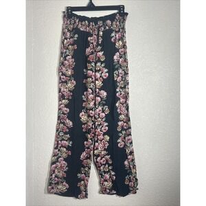 Maurices Small Flower Pants  With Pockets